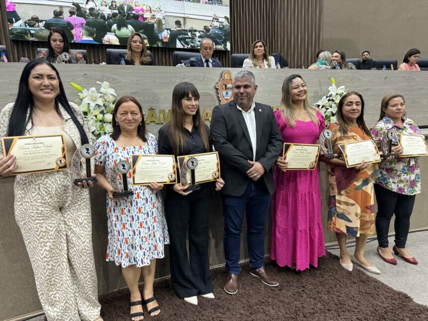 Vereador Elan Alencar homenageia mulheres dedicadas às áreas da saúde, social e esporte em Manaus 1 Vereador Elan Alencar homenageia mulheres dedicadas às áreas da saúde, social e esporte em Manaus