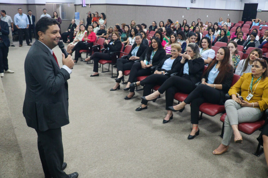 CMM homenageia servidoras em alusão ao Dia Internacional da Mulher