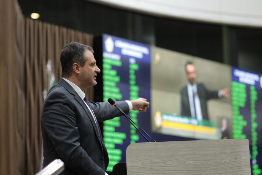 Vereador Marcelo Serafim critica reajuste da Prefeitura de Manaus aos servidores da saúde