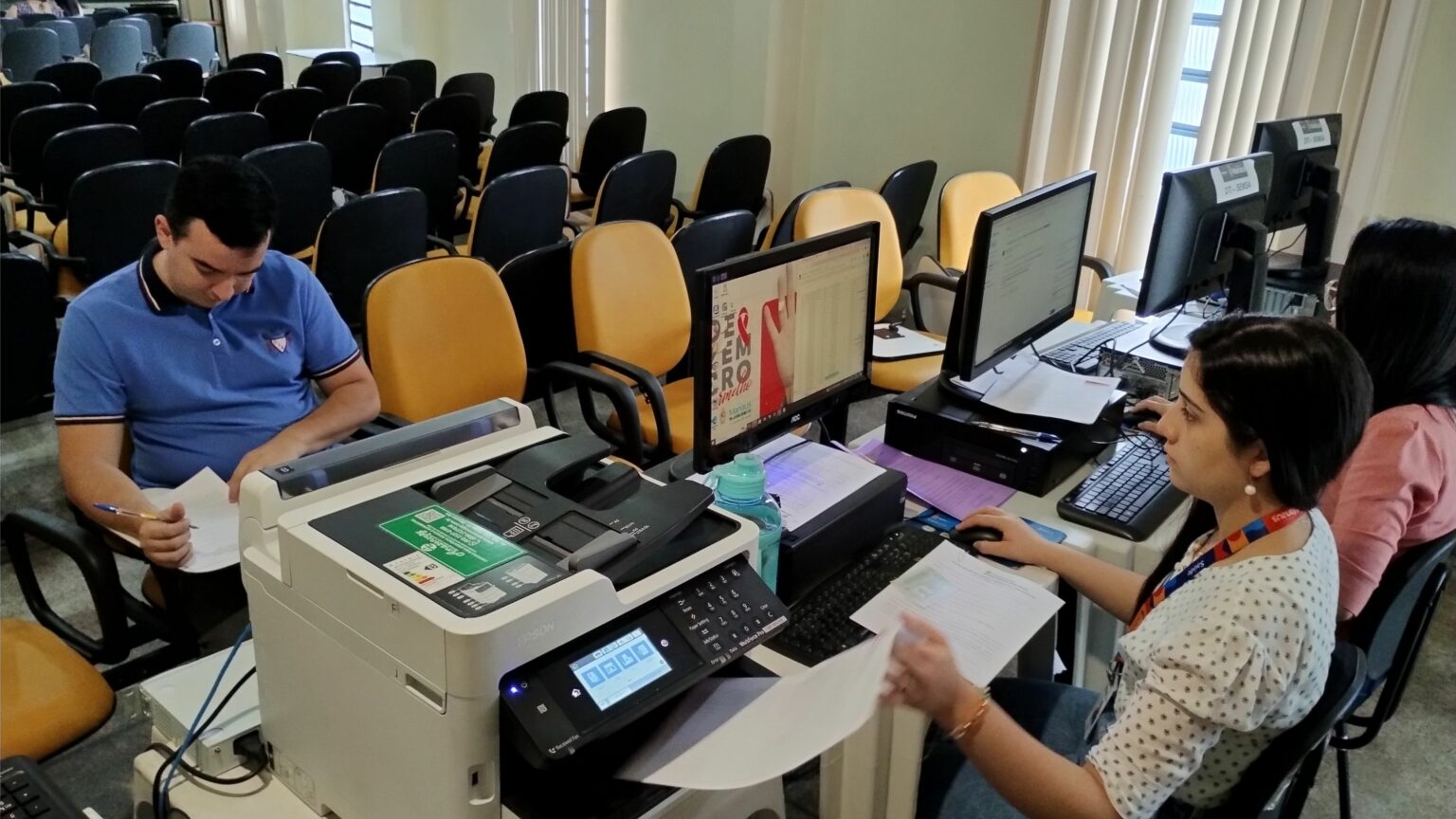 Prefeitura nomeia 12 condutores de ambulância aprovados no concurso público da Semsa