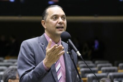 Comissão aprova auxílio financeiro para cuidador familiar de idoso ou pessoa com deficiência