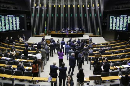 Deputados comentam decisão de Moraes de validar maior parte do decreto sobre IOF